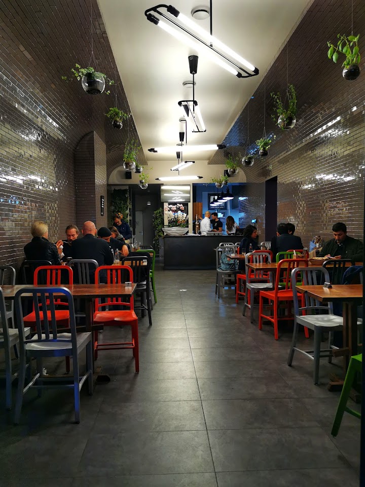 رستوران ایرانی مامان در آلمان