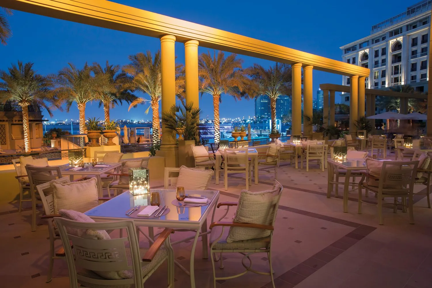 رستوران ایرانی انیگما در دبی