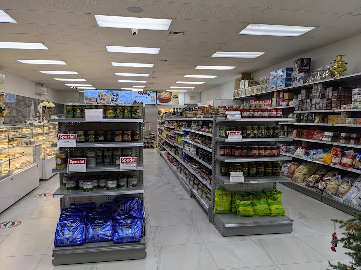 سوپر مارکت ایرانی کوروش در کانادا