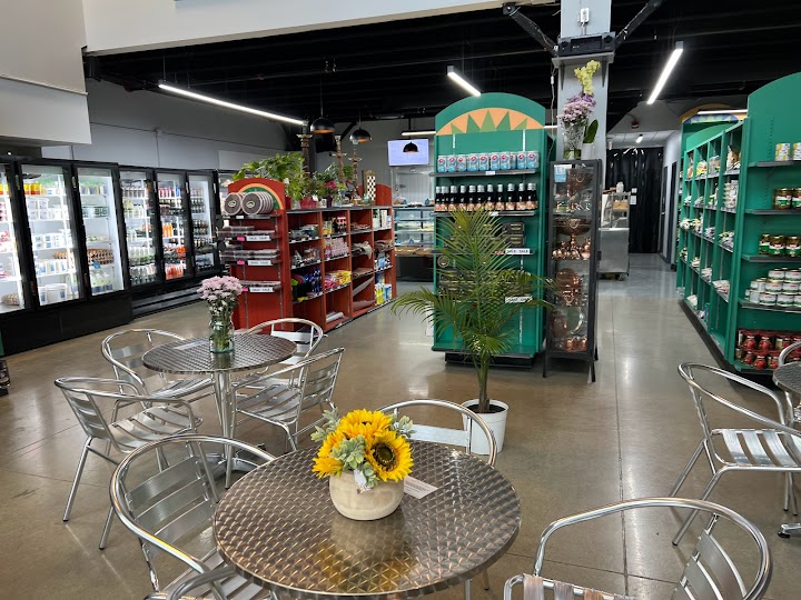 سوپرمارکت ایرانی تجریش در کانادا